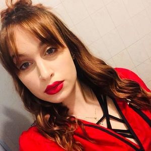 Meet your Posher, Alicia